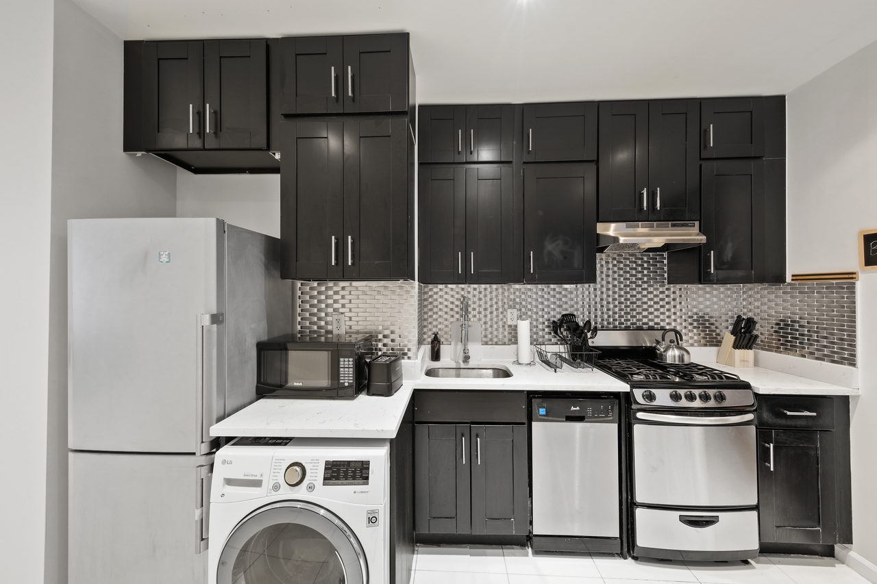 #784: Upper West Side - Full Bedroom B - #784: Upper West Side - Gallery - 5