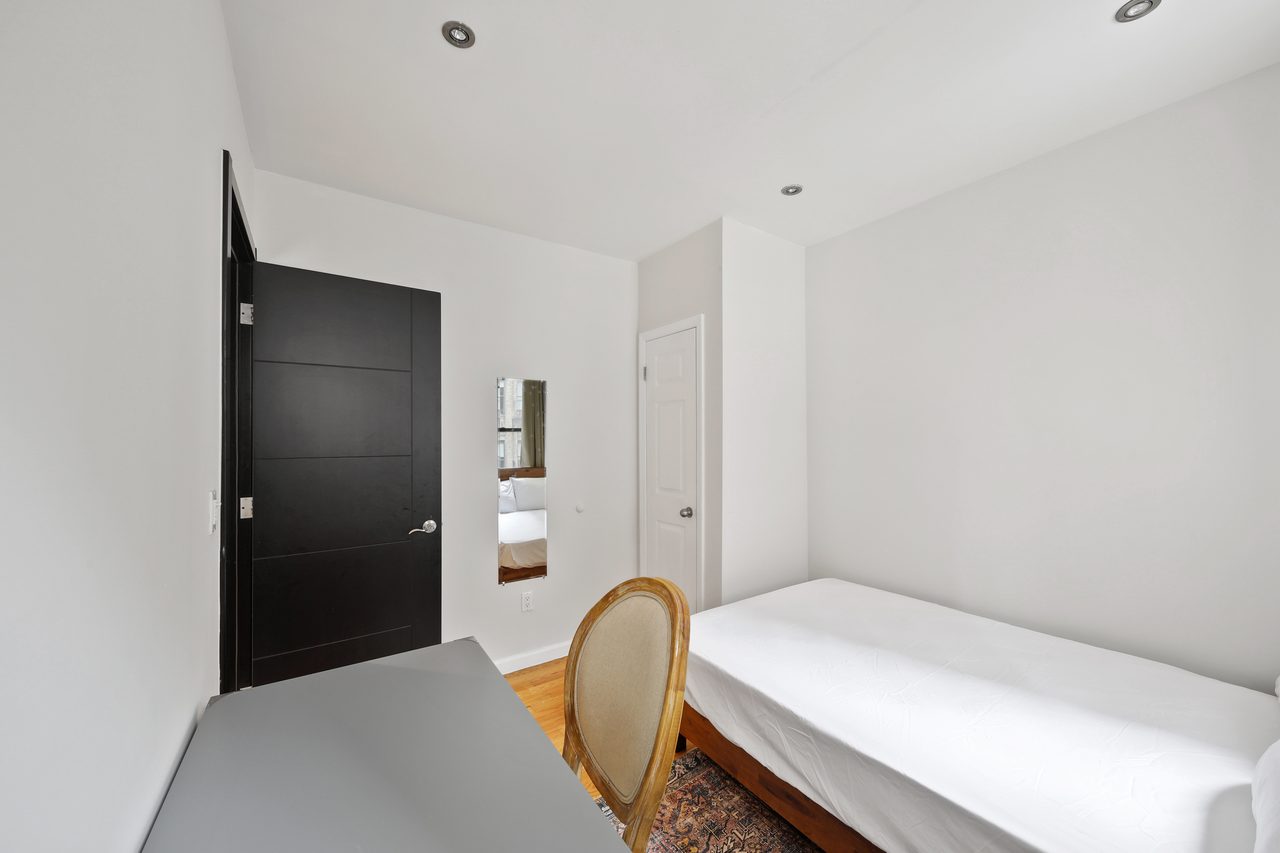 #784: Upper West Side - Full Bedroom A - 3