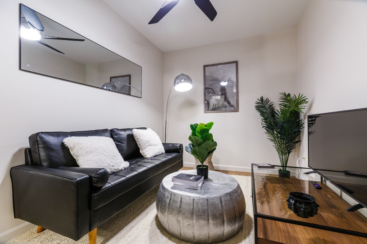 #269: Chinatown - Full Bedroom C - #269: Chinatown - Gallery - 7