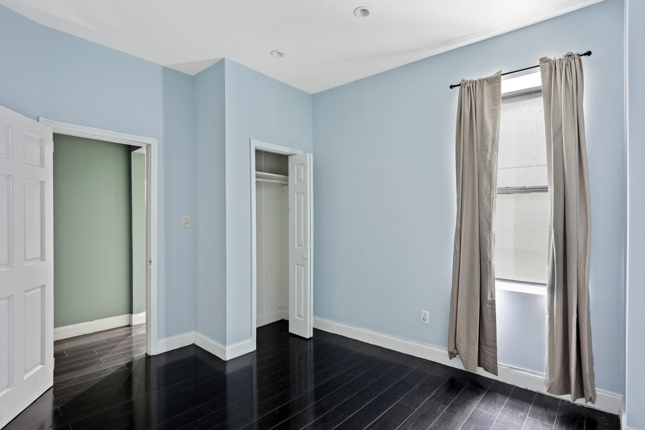 #697: East Harlem - Full Bedroom B - 14