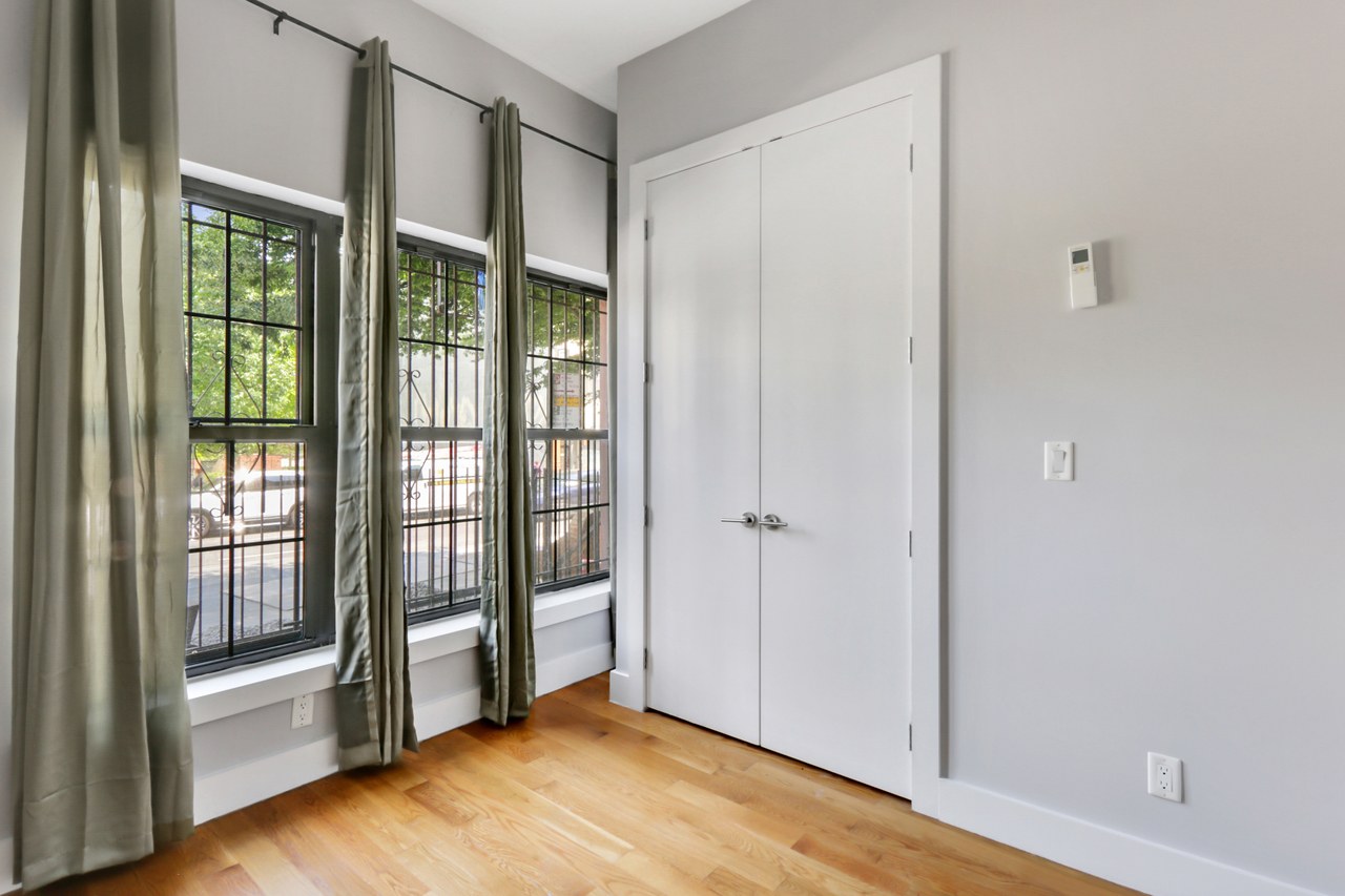 #438: Bedford-Stuyvesant - Full Bedroom A - #438: Bedford-Stuyvesant - Gallery - 2