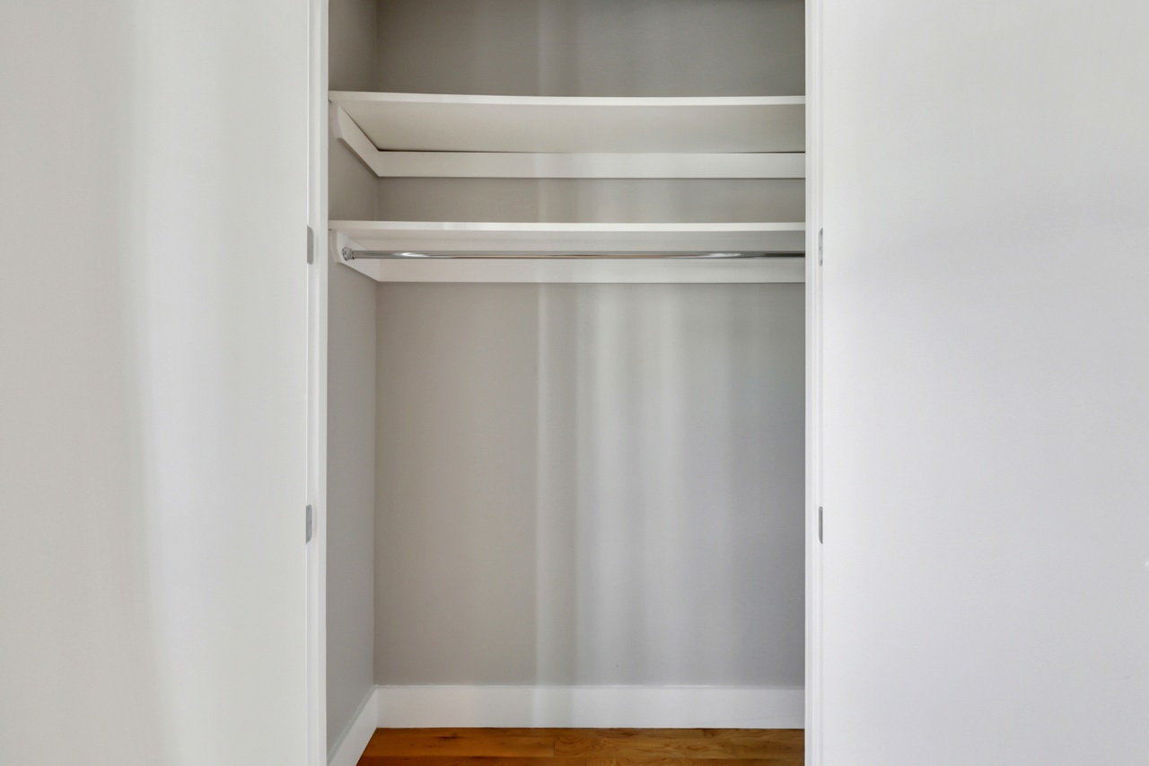 #438: Bedford-Stuyvesant - Full Bedroom A - #438: Bedford-Stuyvesant - Gallery - 3