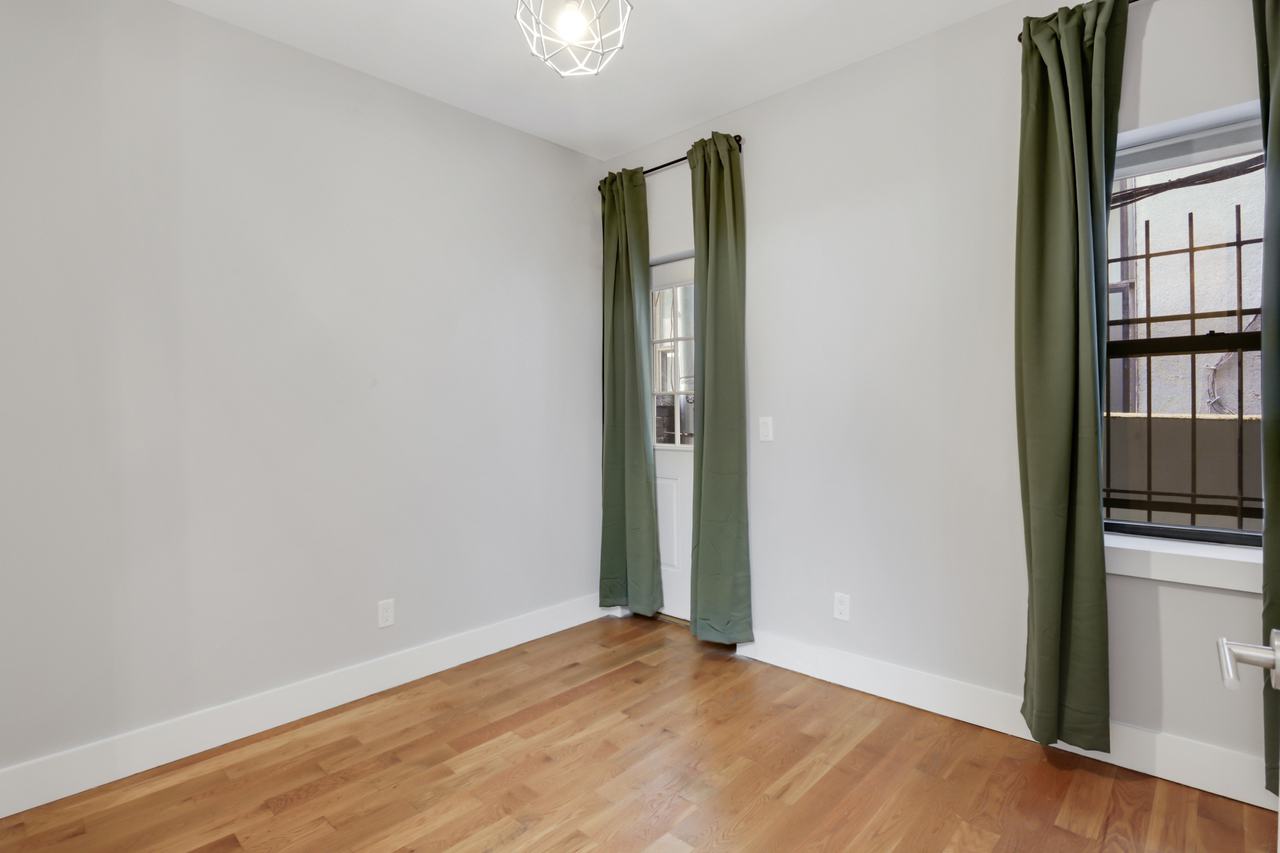 #438: Bedford-Stuyvesant - Full Bedroom D - #438: Bedford-Stuyvesant - Gallery - 2