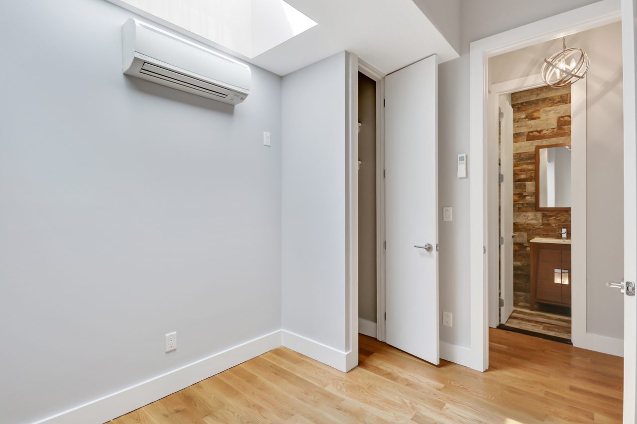 #438: Bedford-Stuyvesant - Full Bedroom B - #438: Bedford-Stuyvesant - Gallery - 3