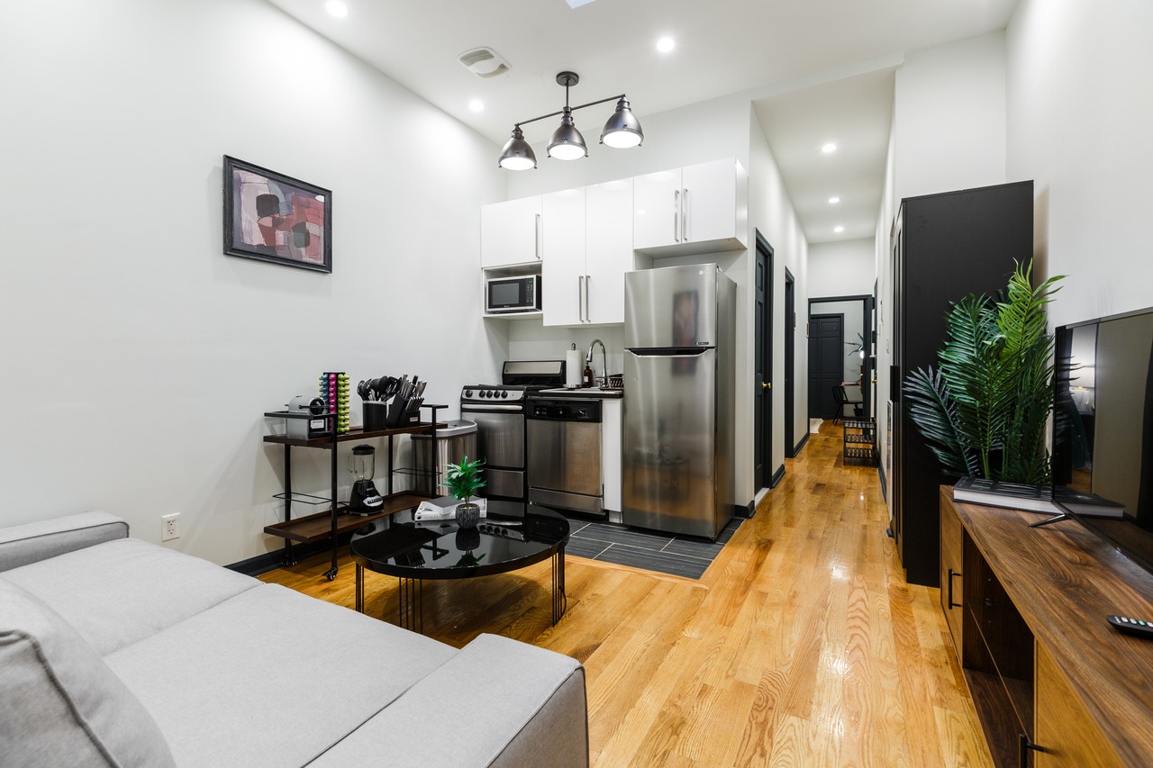  #274: Upper East Side - Twin Bedroom B  -  #274: Upper East Side  - Gallery -  6