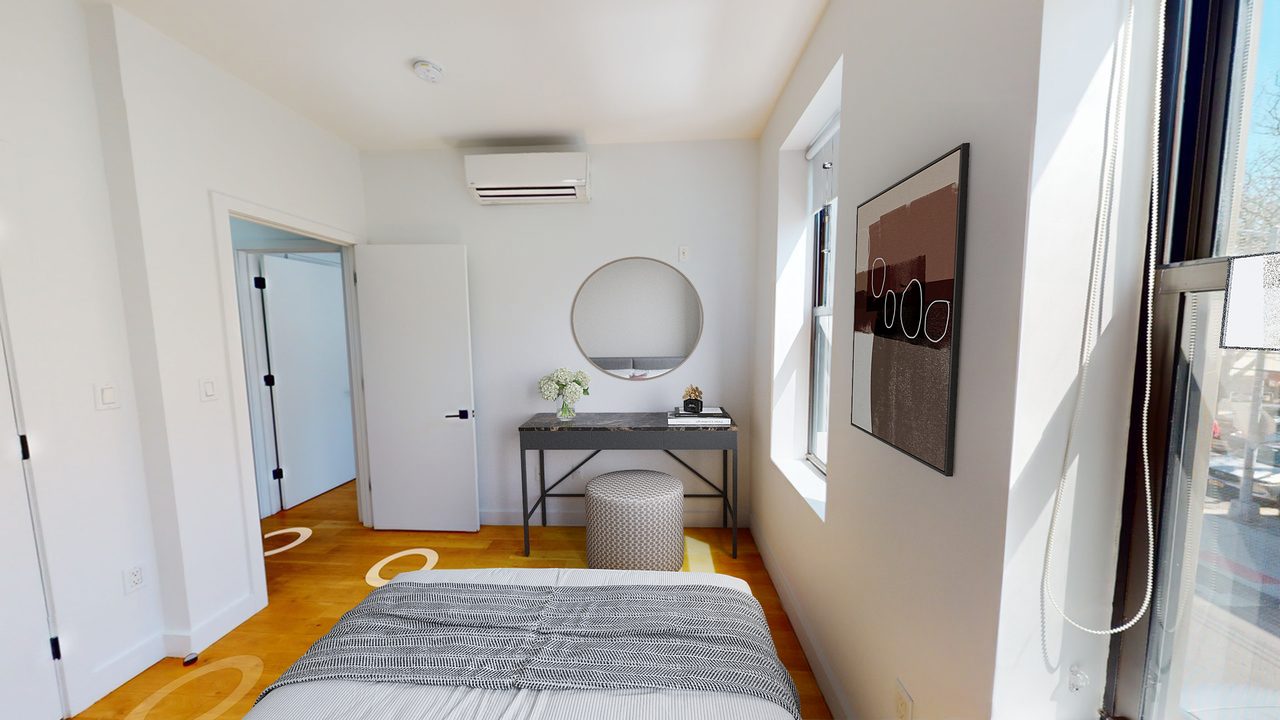 #1467: Ridgewood - Full Bedroom E - 2