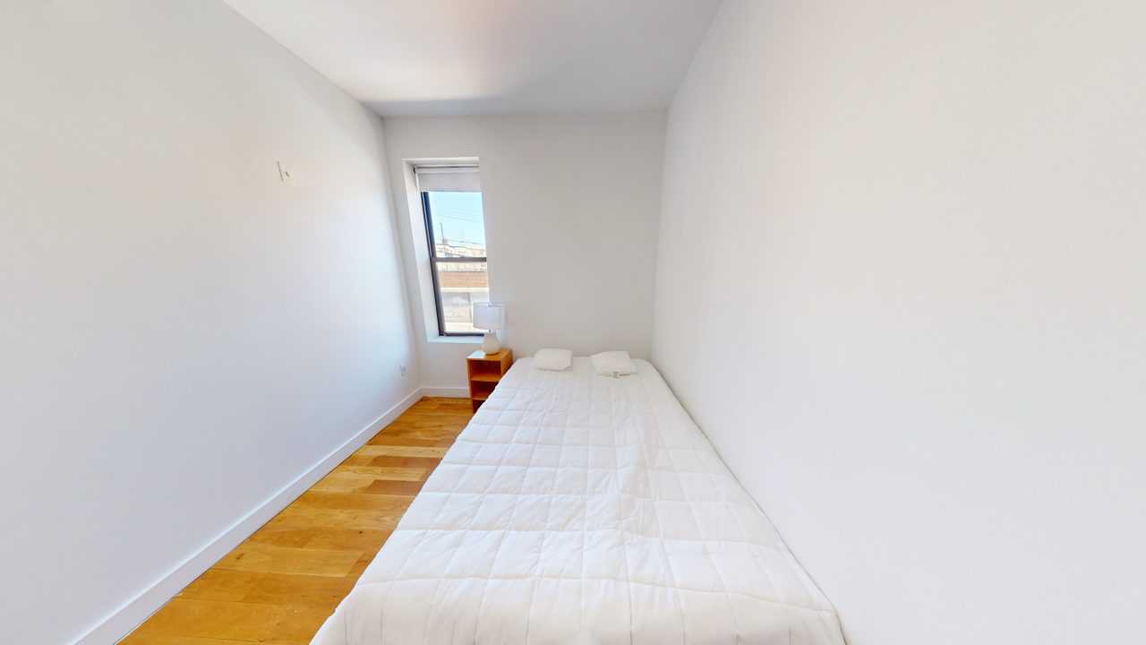 #1467: Ridgewood - Full Bedroom A - 8