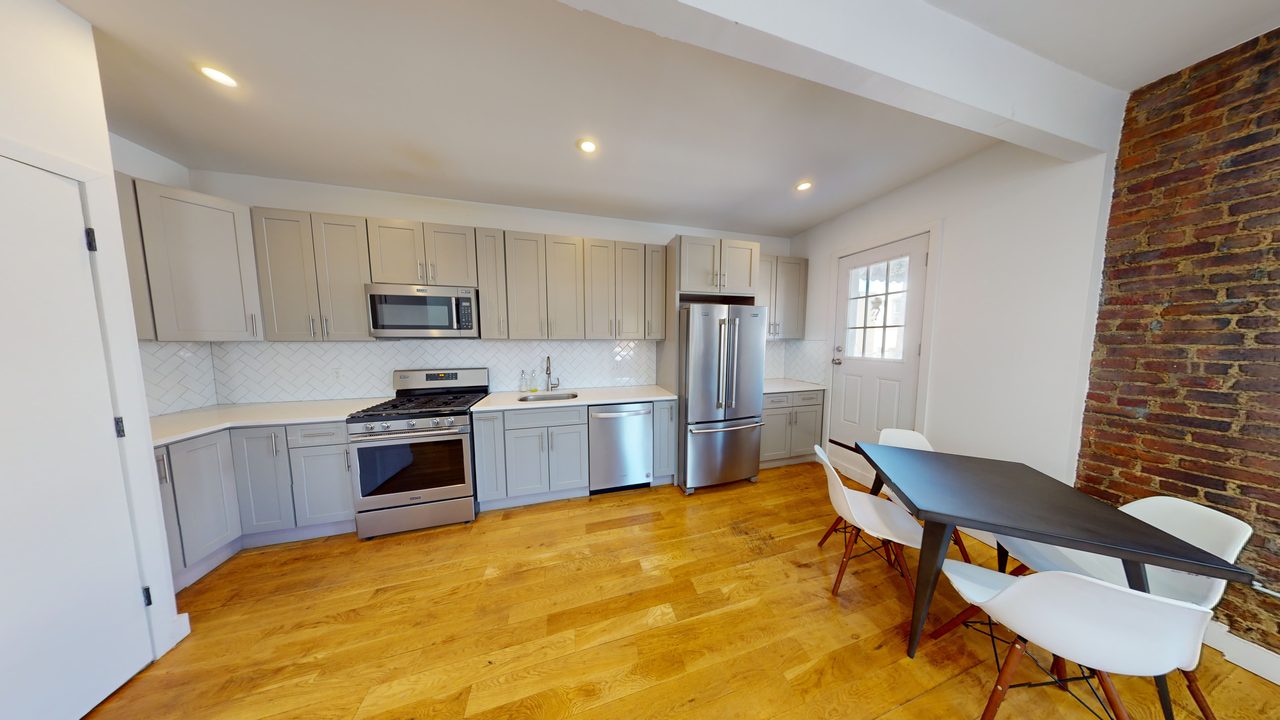 #1467: Ridgewood - Full Bedroom B - 6