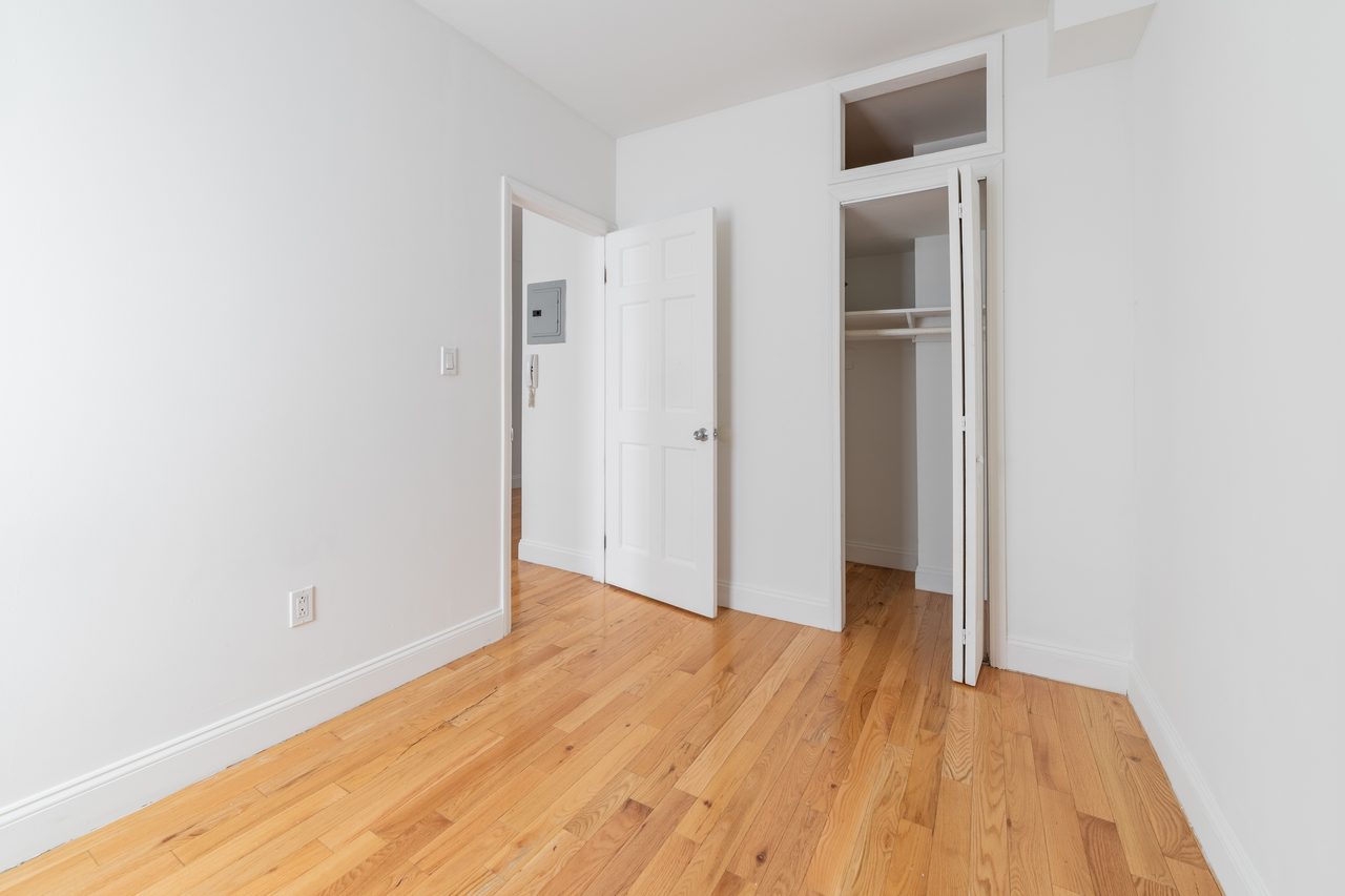 #1569: East Village - 1 Bedroom (Full) - 2