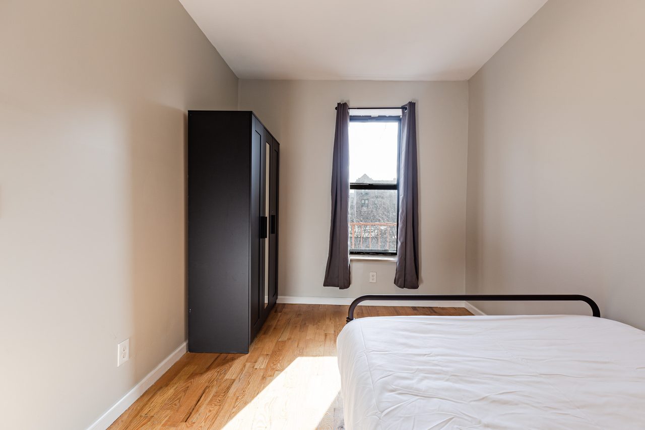  #1573: Prospect Lefferts Gardens - Full Bedroom D  -  #1573: Prospect Lefferts Gardens  - Gallery -  2