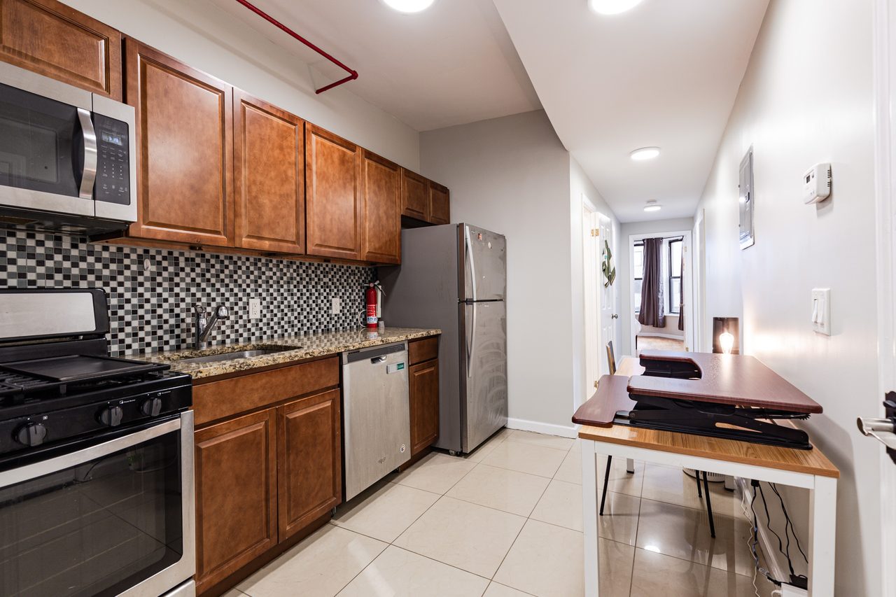 #1573: Prospect Lefferts Gardens - Full Bedroom A - 8
