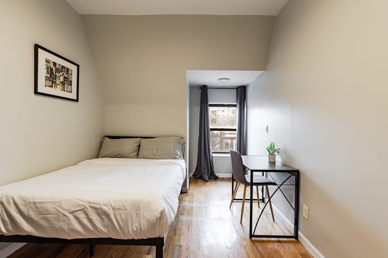 #1573: Prospect Lefferts Gardens - Full Bedroom A - 3