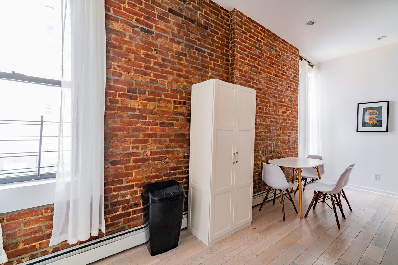  #1114: Midtown East - Twin Bedroom C/w Private Bathroom  -  #1114: Midtown East  - Gallery -  12