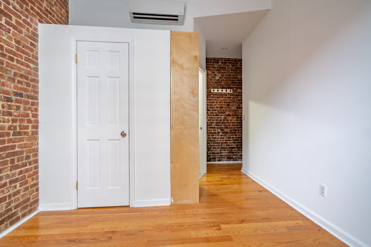 #1114: Midtown East - Full Bedroom D/w Private Bathroom - #1114: Midtown East - Gallery - 3