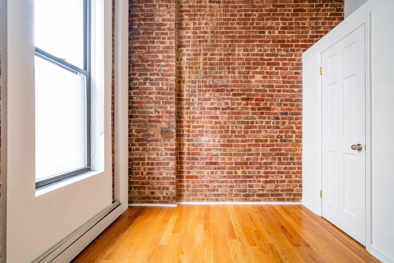  #1114: Midtown East - Full Bedroom D/w Private Bathroom  -  #1114: Midtown East  - Gallery -  2