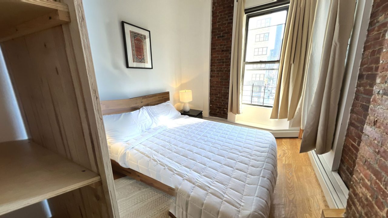  #1114: Midtown East - Full Bedroom A  -  #1114: Midtown East  - Gallery -  2