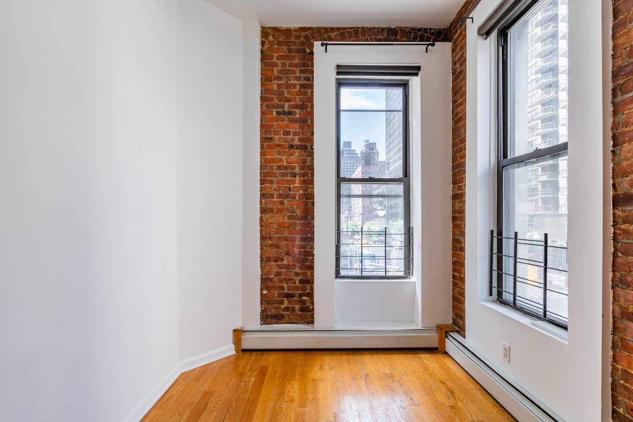  #1114: Midtown East - Full Bedroom A  -  #1114: Midtown East  - Gallery -  6