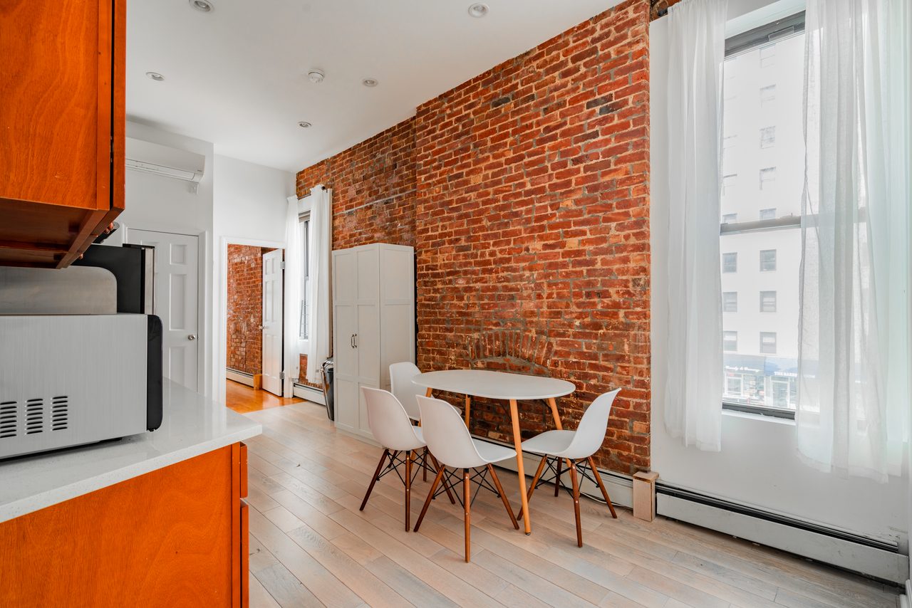  #1114: Midtown East - Full Bedroom A  -  #1114: Midtown East  - Gallery -  8