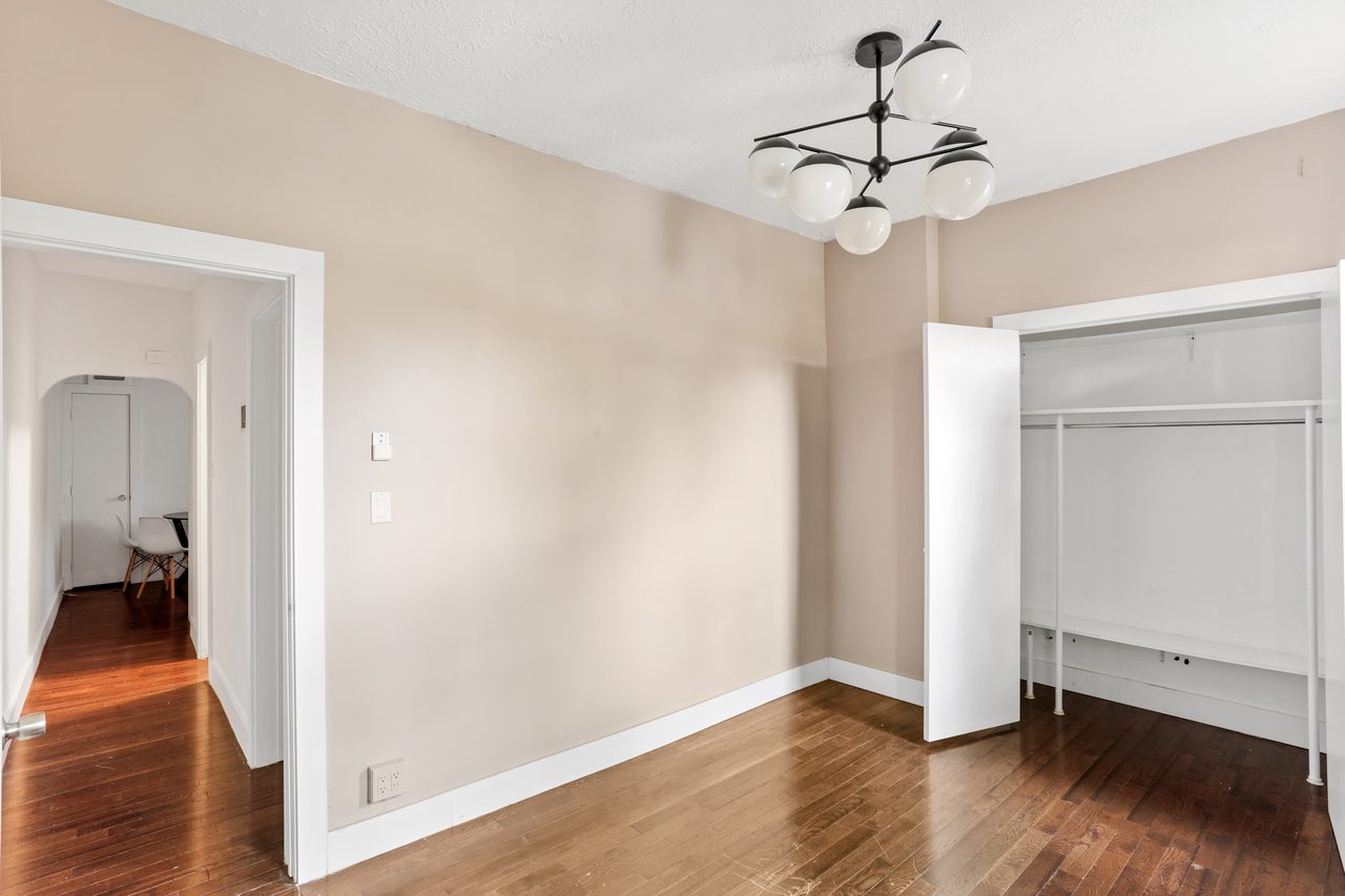 #749: Prospect Park South - Queen Bedroom B - 4