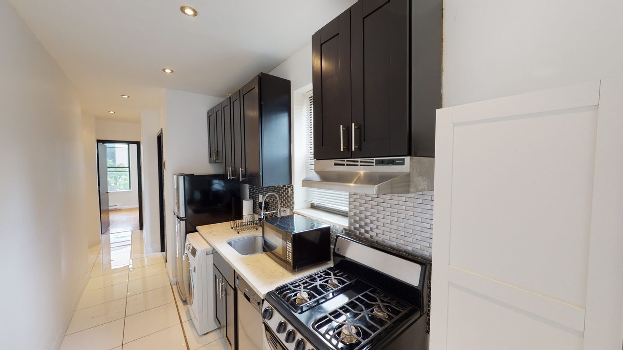 #1306: Upper West Side - Full Bedroom B - 6