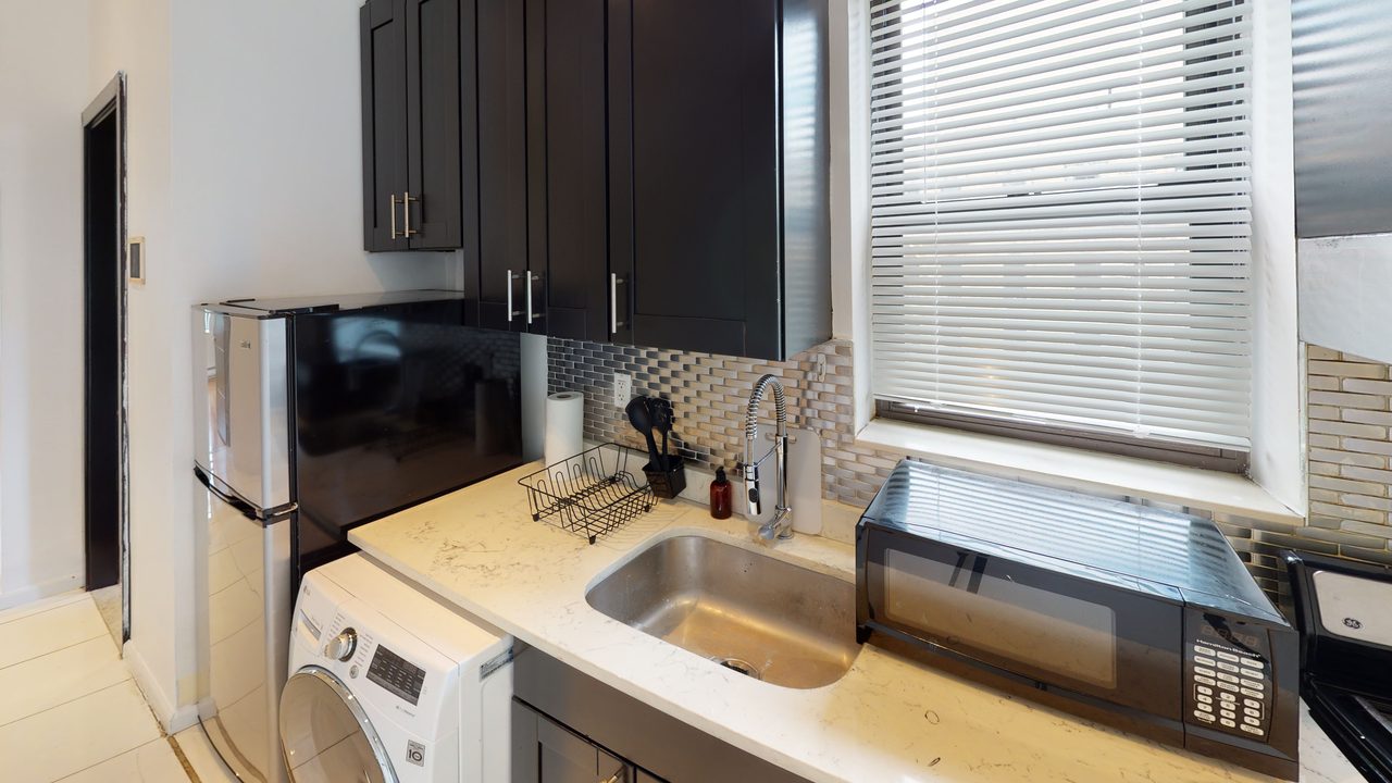 #1306: Upper West Side - Full Bedroom C - 4