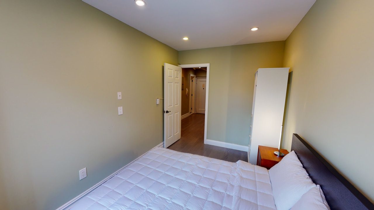 #557: East Village - Full Bedroom C - 3