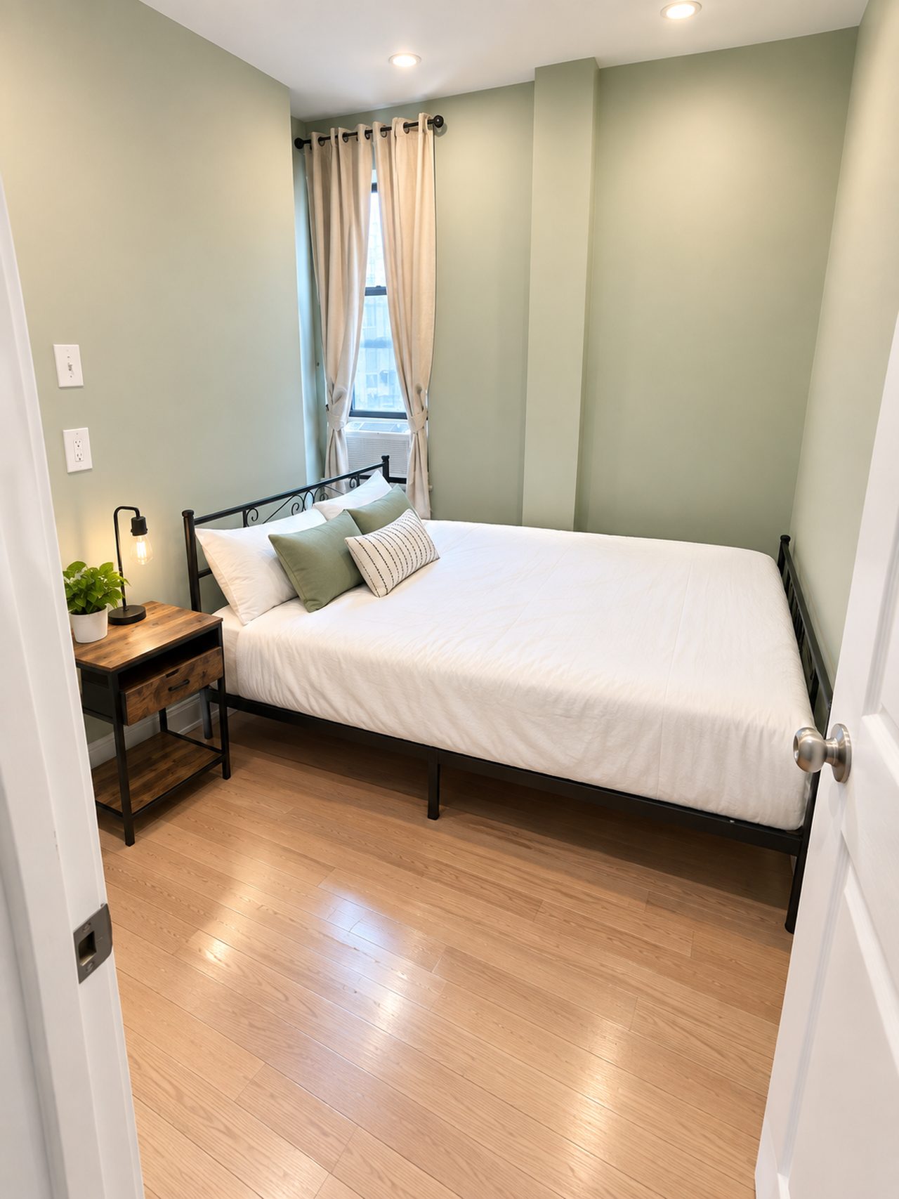 #557: East Village - Full Bedroom B - 17