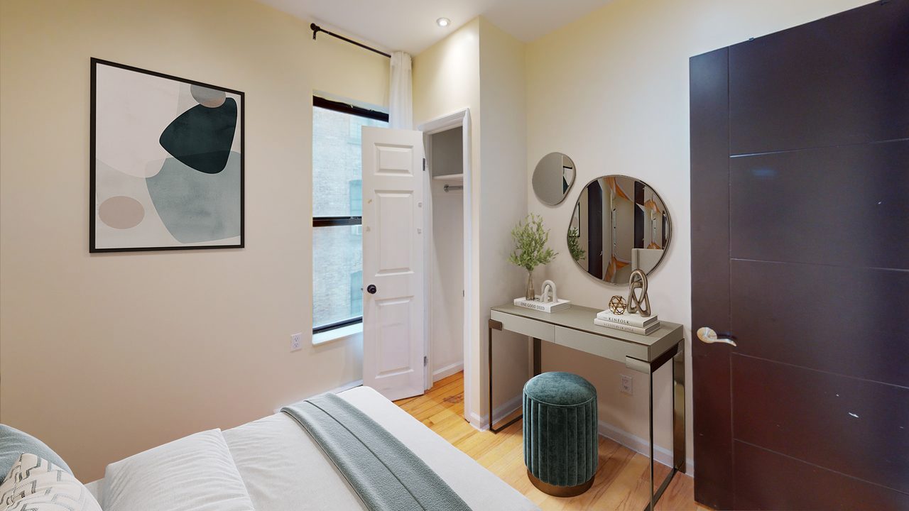 #1796: Upper West Side - Queen Bedroom F - 1