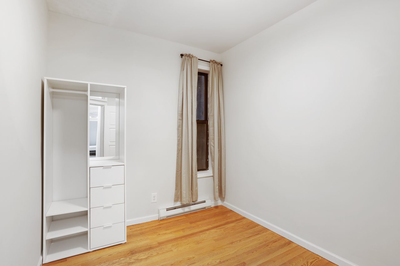 #754: Upper West Side - Full Bedroom B - 15