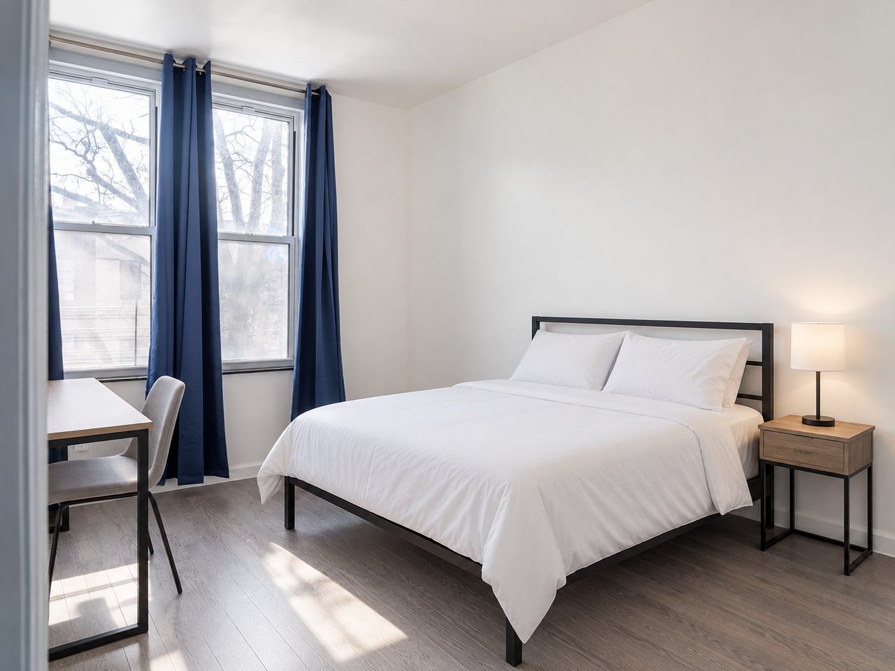 #979: Astoria - Queen Bedroom C - 11