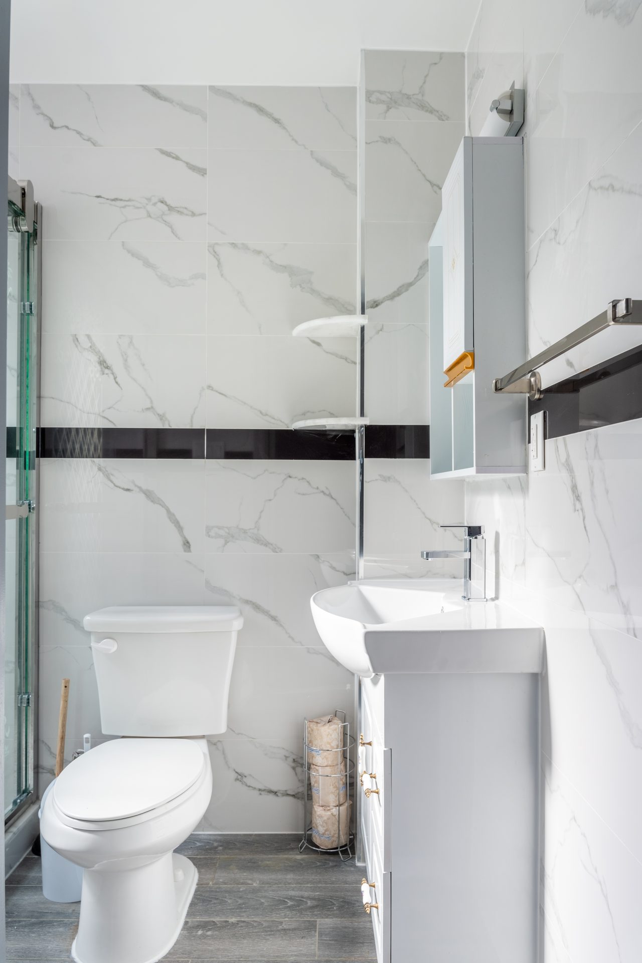  #979: Astoria - Full Bedroom D  -  #979: Astoria  - Gallery -  4