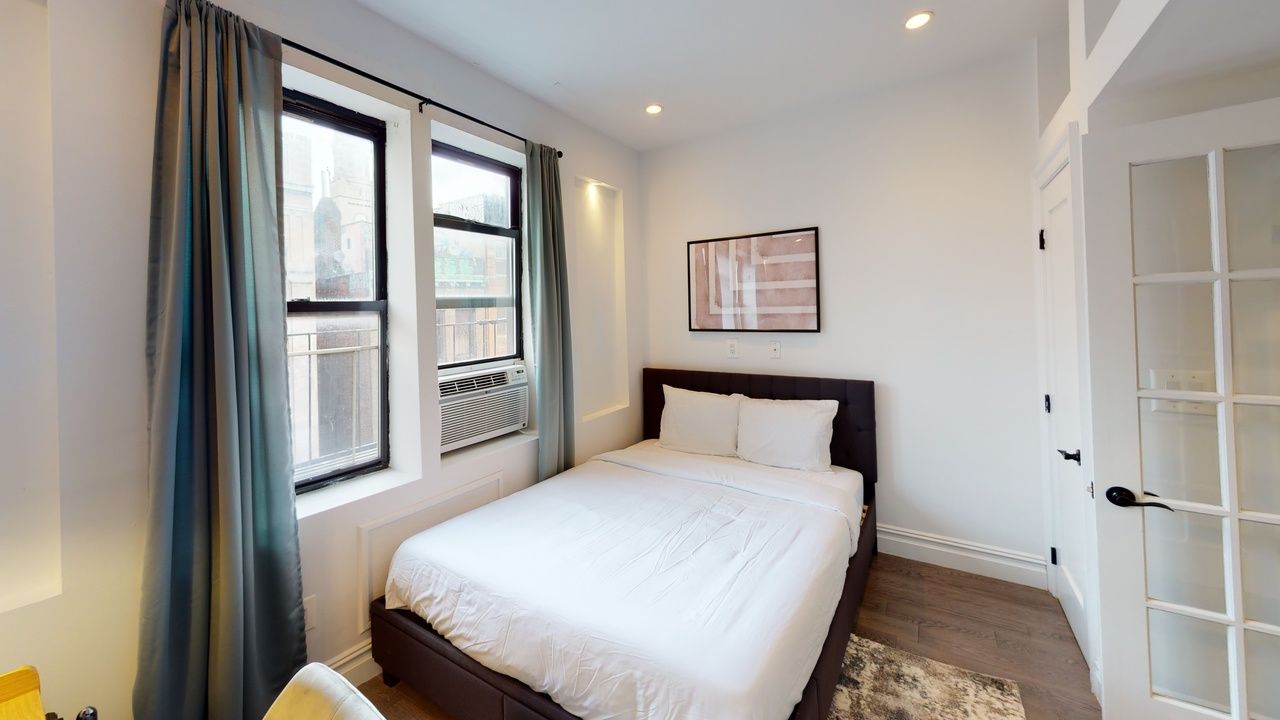 #495: East Village - 1 Bedroom (Queen) - 10