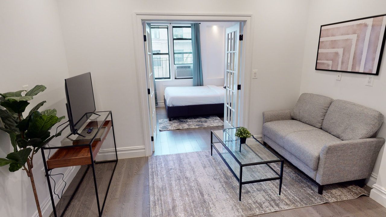  #495: East Village - 1 Bedroom (Queen)  -  #495: East Village  - Gallery -  11