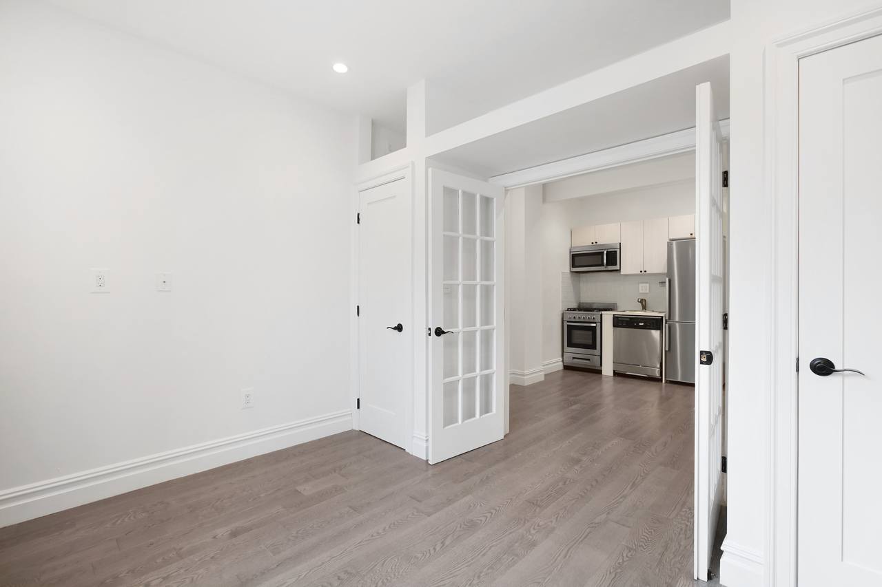 #495: East Village - 1 Bedroom (Queen) - 6