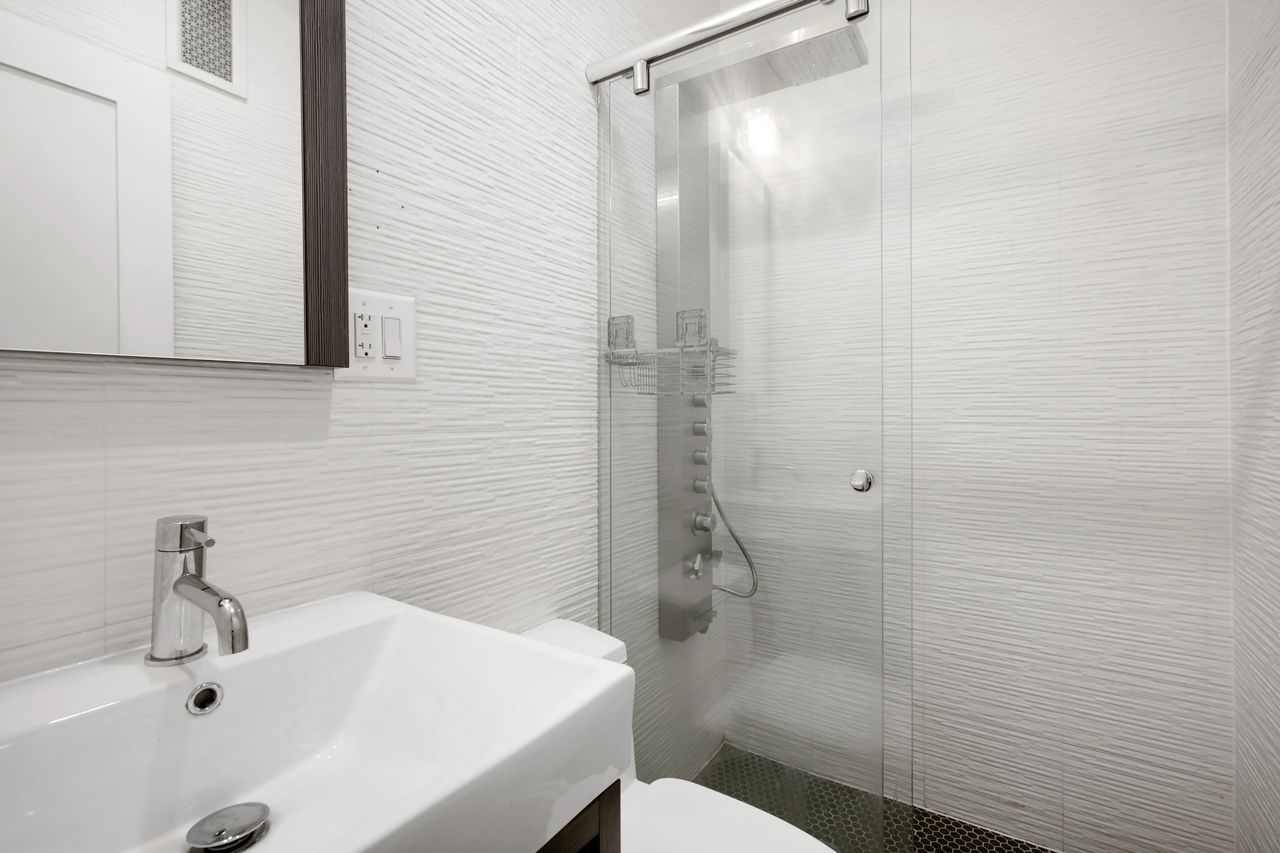  #495: East Village - 1 Bedroom (Queen)  -  #495: East Village  - Gallery -  13