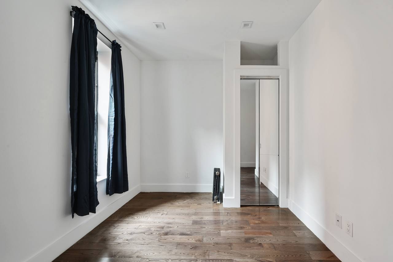 #597: West Harlem - Full Bedroom D - 3