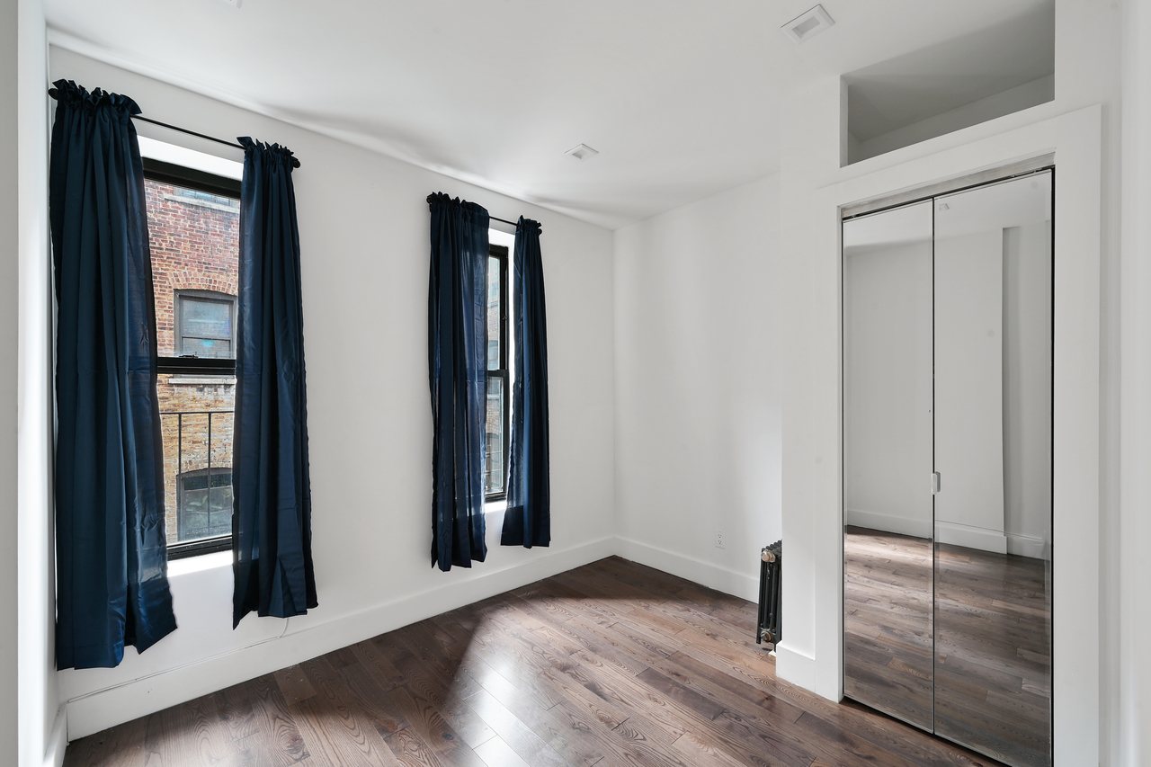 #597: West Harlem - Full Bedroom D - #597: West Harlem - Gallery - 7