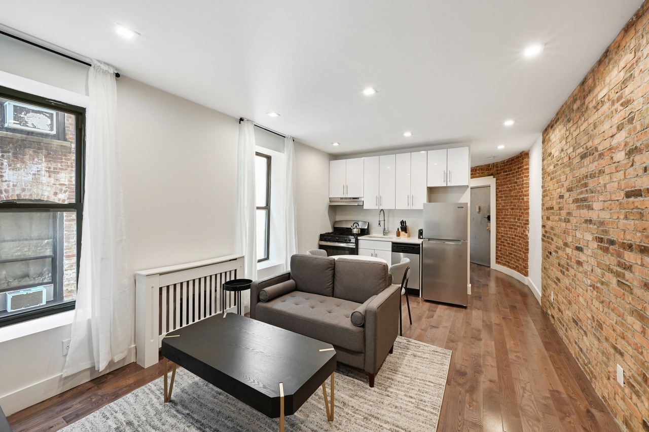  #597: West Harlem - Full Bedroom B  -  #597: West Harlem  - Gallery -  7