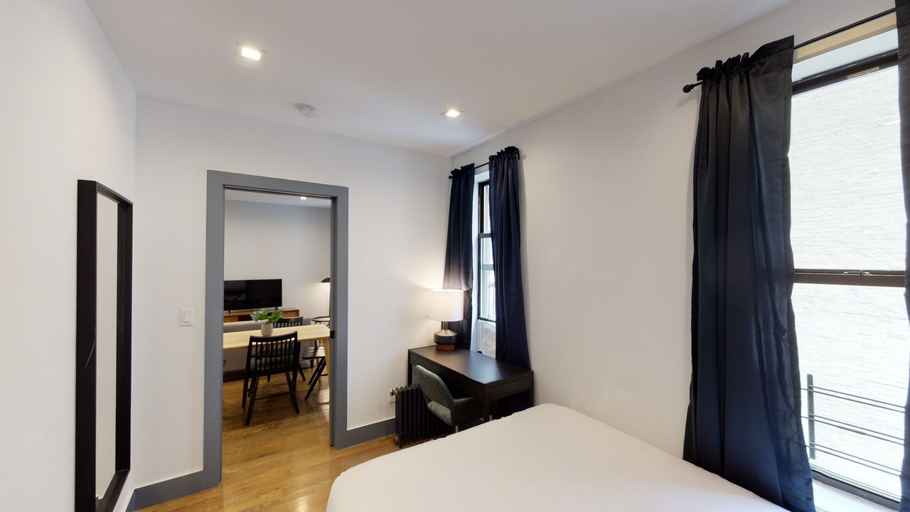 #525: West Harlem - Queen Bedroom 3D - #525: West Harlem - Gallery - 2