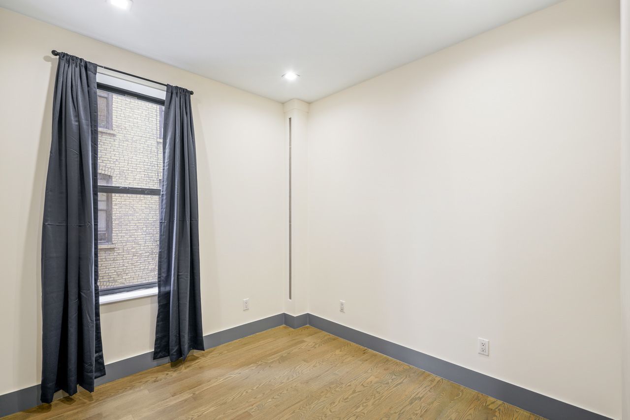 #525: West Harlem - Full Bedroom 3C - #525: West Harlem - Gallery - 3