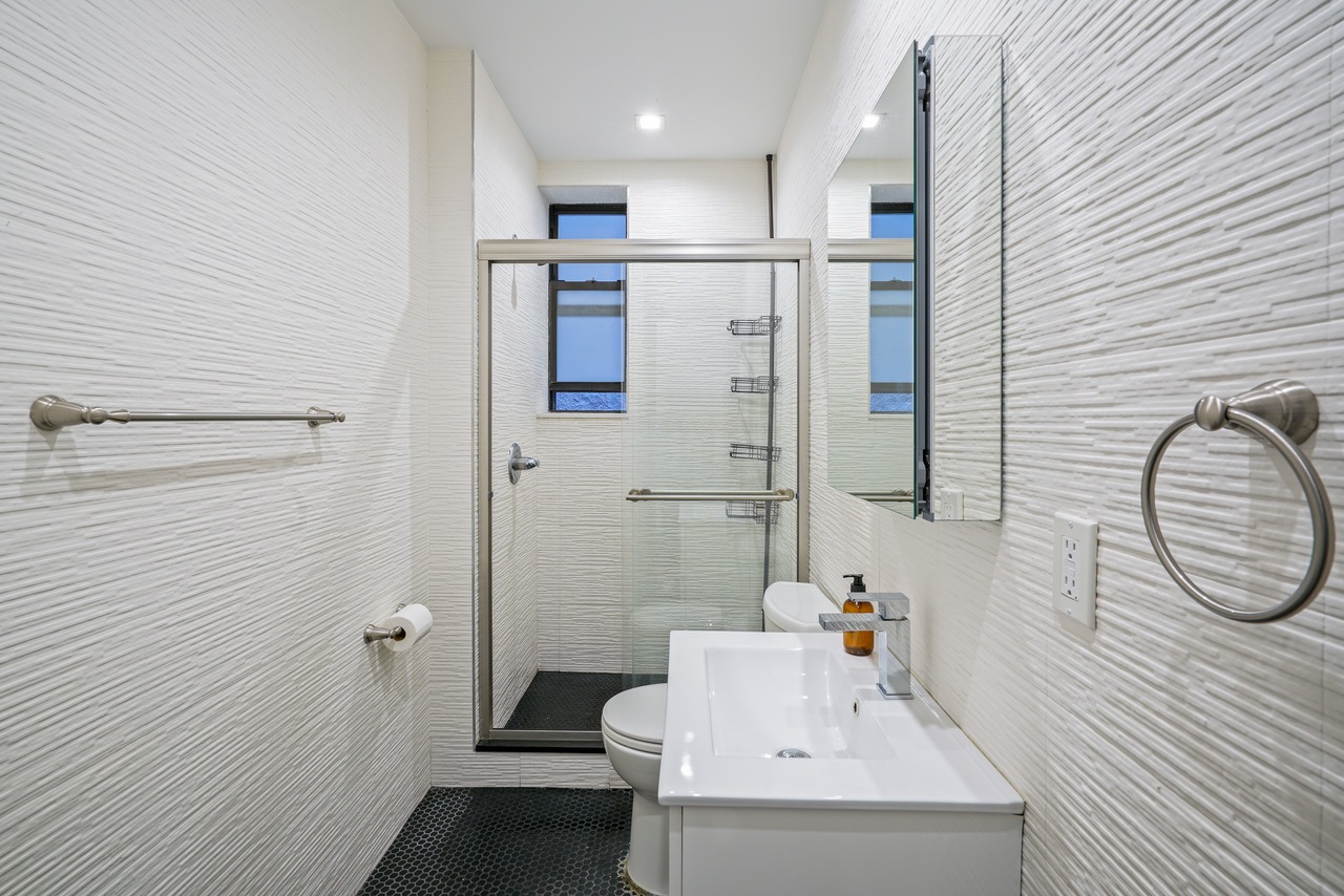 #525: West Harlem - Full Bedroom 3A - #525: West Harlem - Gallery - 13