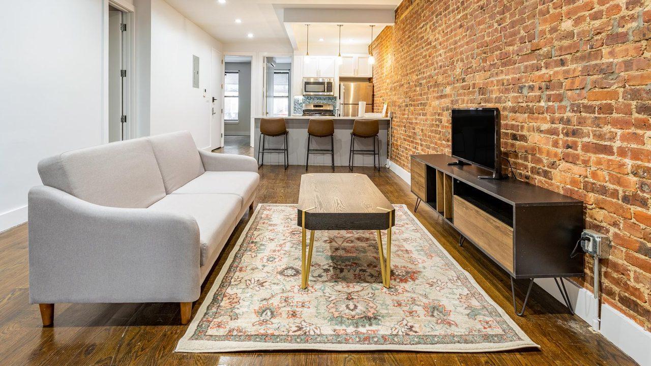 #1627: Bushwick - Full Bedroom A - 4