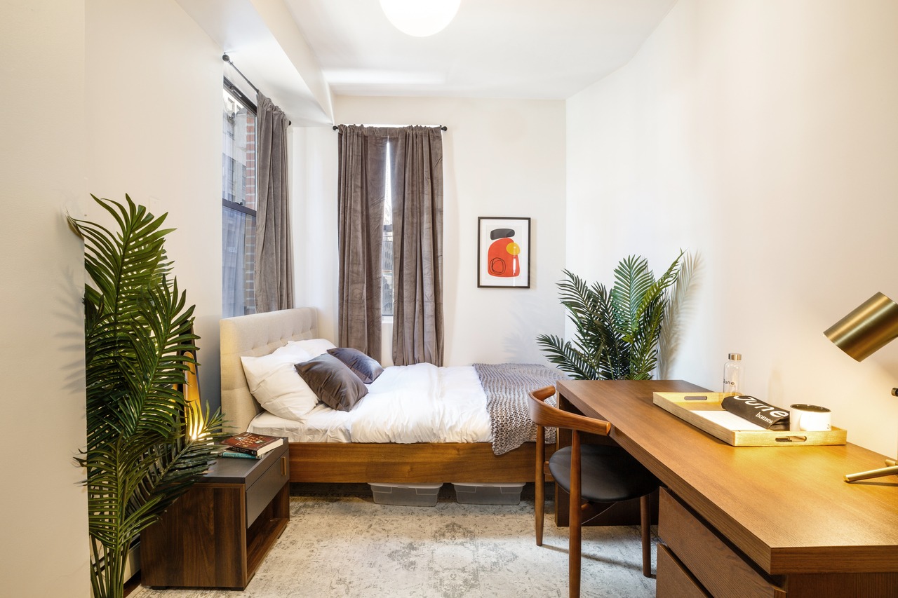 #144: Hell's Kitchen - Full Bedroom B - 8