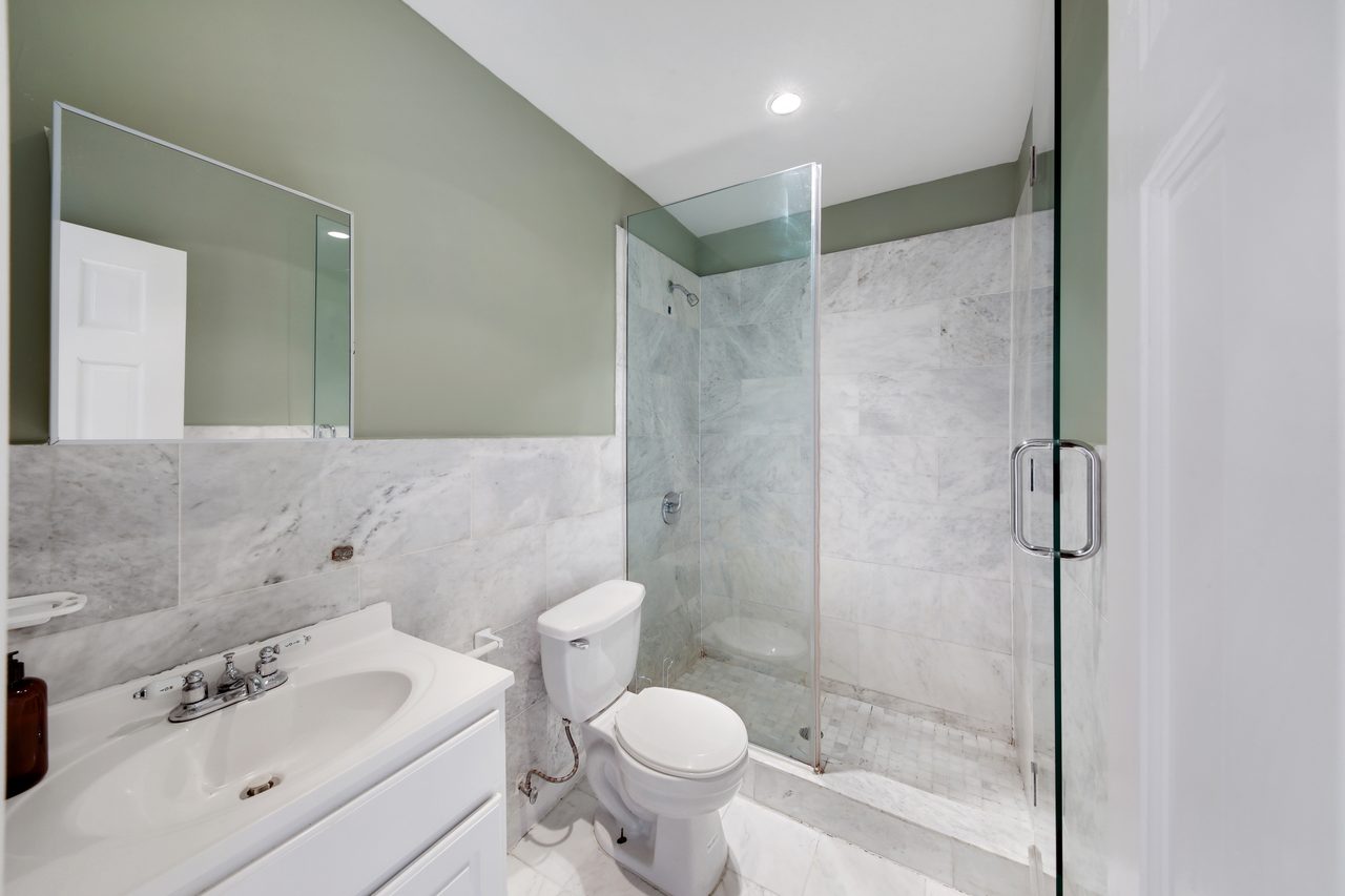  #701: East Harlem - Queen Bedroom A  -  #701: East Harlem  - Gallery -  3