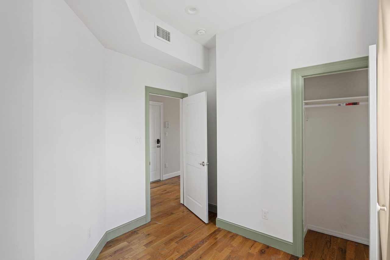  #839: Bedford-Stuyvesant - Full Bedroom B  -  #839: Bedford-Stuyvesant  - Gallery -  3