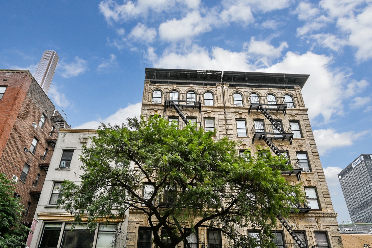  #709: Columbus Circle - 1 Bedroom (Full)  -  #709: Columbus Circle  - Gallery -  1