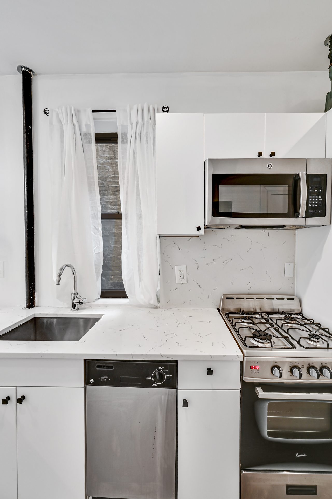 #709: Columbus Circle - 1 Bedroom (Full) - #709: Columbus Circle - Gallery - 14