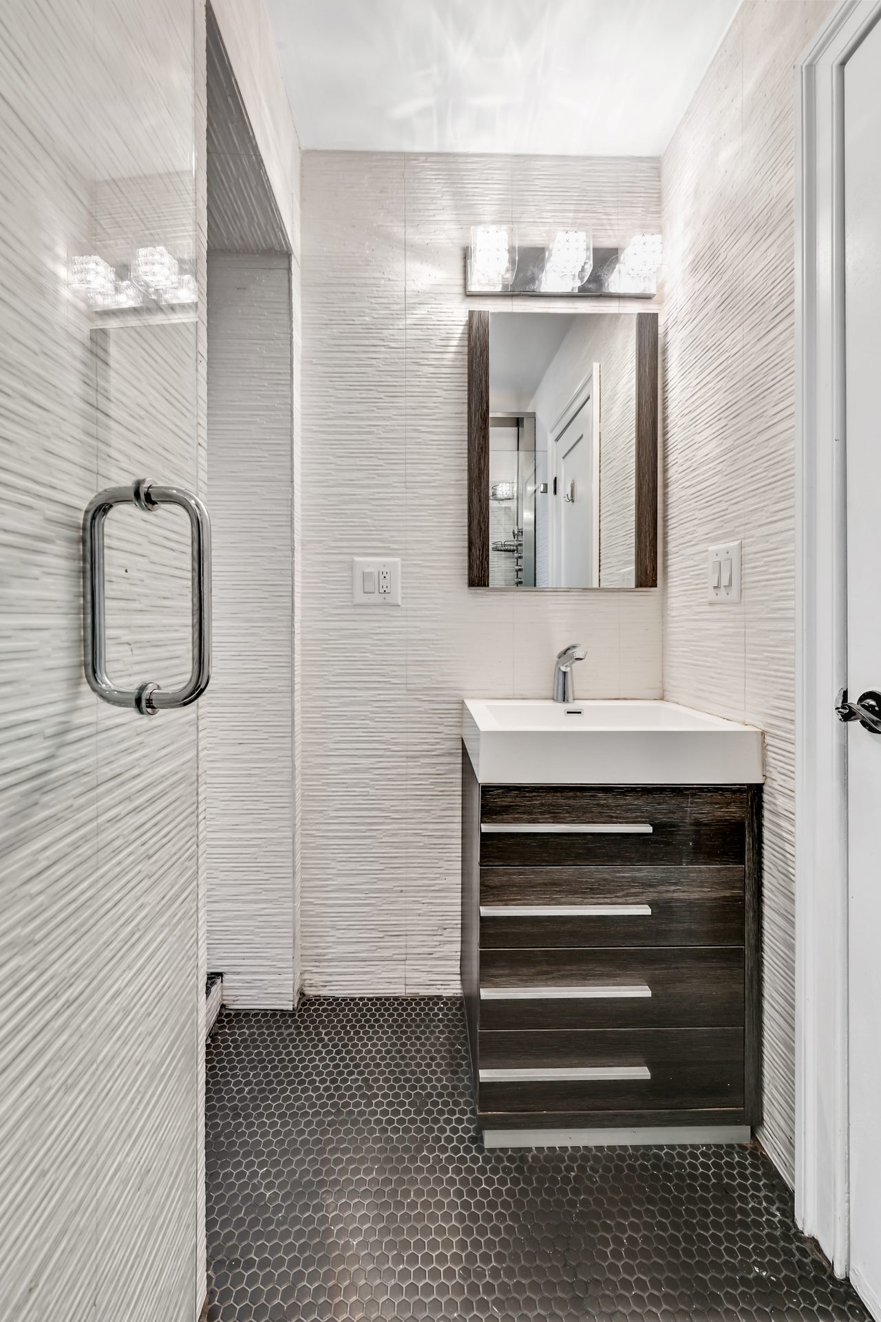 #709: Columbus Circle - 1 Bedroom (Full) - #709: Columbus Circle - Gallery - 1