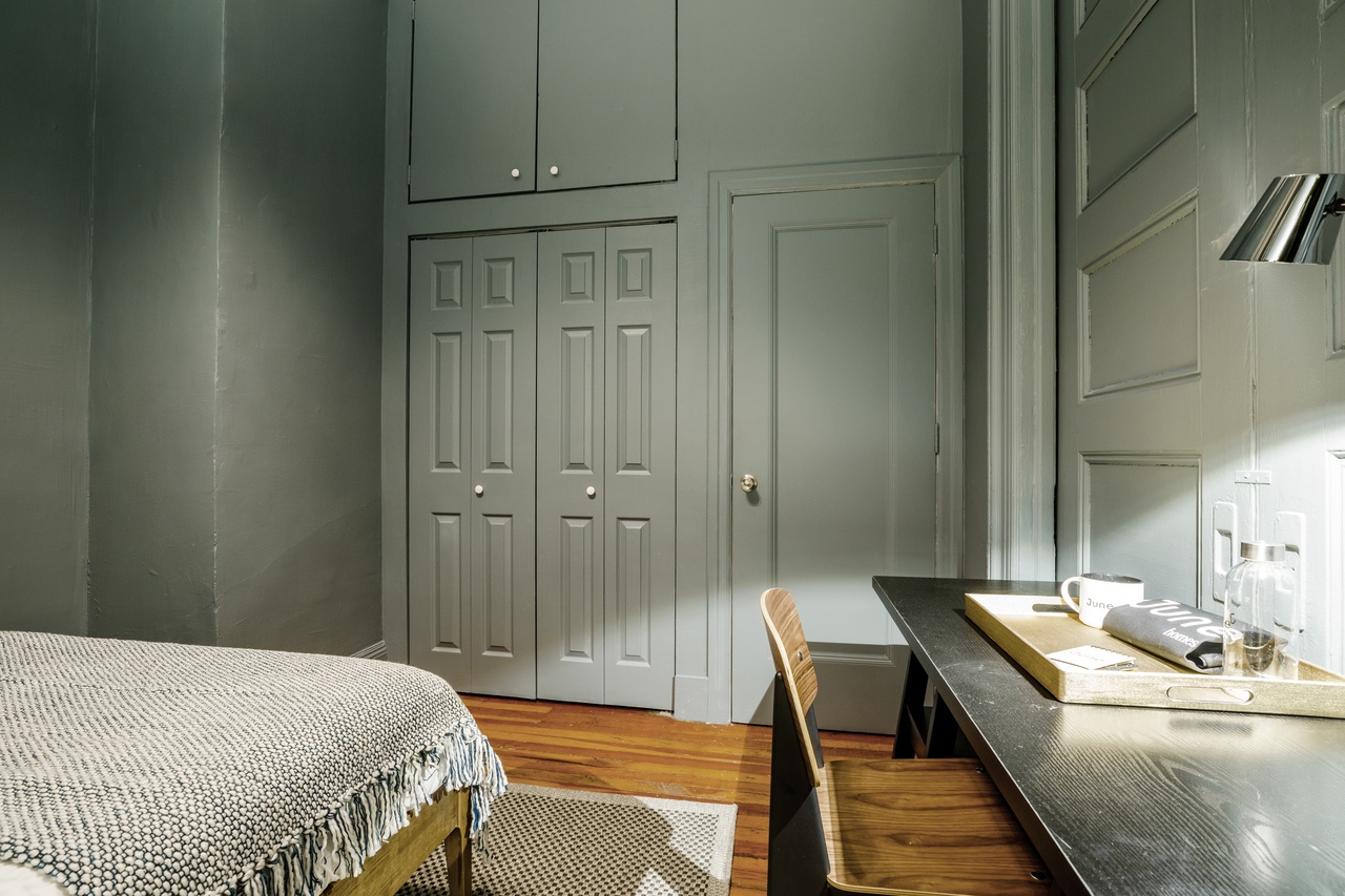 #146: Chelsea - Full Bedroom C - #146: Chelsea - Gallery - 1