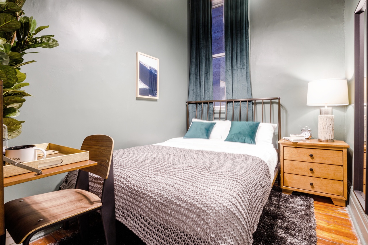 #146: Chelsea - Full Bedroom A - #146: Chelsea - Gallery - 2